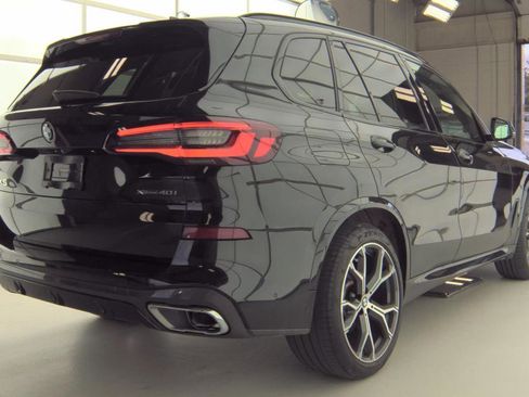 Used 2022 BMW X5 xDrive40i w/ Premium Enhanced Package image 4