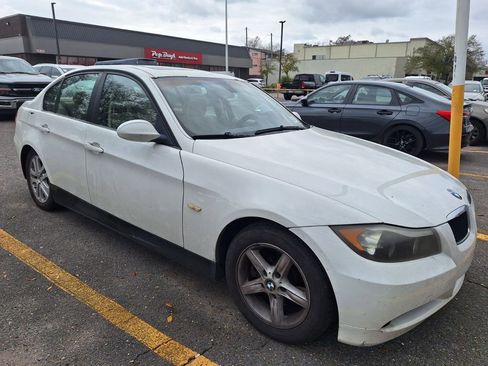 Used 2006 BMW 325i Sedan image 3