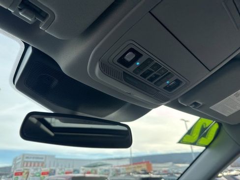 Used 2022 Ford Explorer Limited w/ Equipment Group 301A image 35