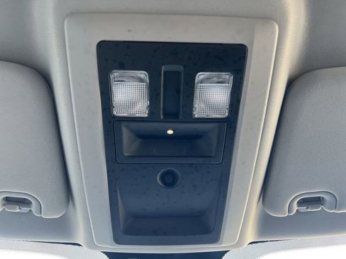 Used 2019 RAM 1500 Classic SLT image 15