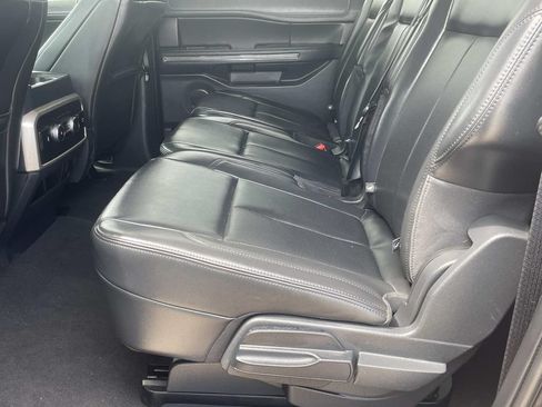Used 2024 Ford Expedition Max XLT RWD image 12