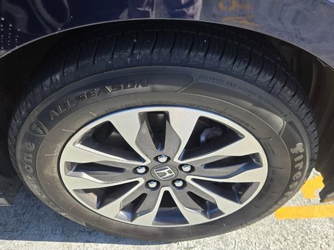 Used 2023 Honda Odyssey EX-L image 5