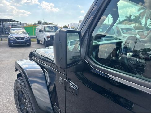 Used 2022 Jeep Gladiator Sport AWD/4WD image 20
