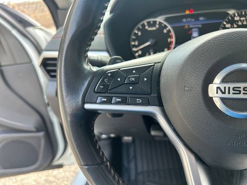 Used 2022 Nissan Altima 2.5 SR FWD image 21
