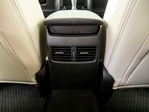 Used 2024 MAZDA CX-30 AWD 2.5 S w/ Preferred Package image 19