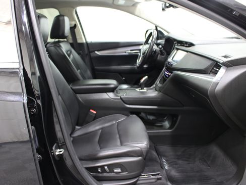 Used 2017 Cadillac XT5 Luxury w/ Driver Awareness Package AWD/4WD image 26