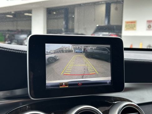 Used 2019 Mercedes-Benz GLC 300 image 12