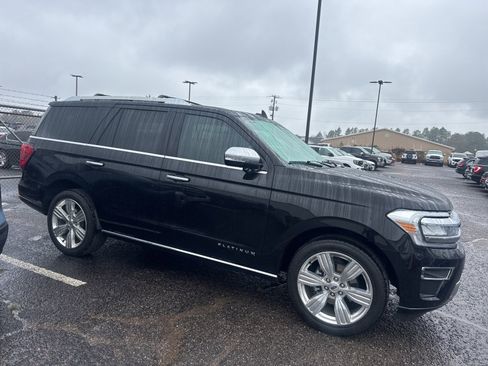 Used 2023 Ford Expedition Platinum image 8