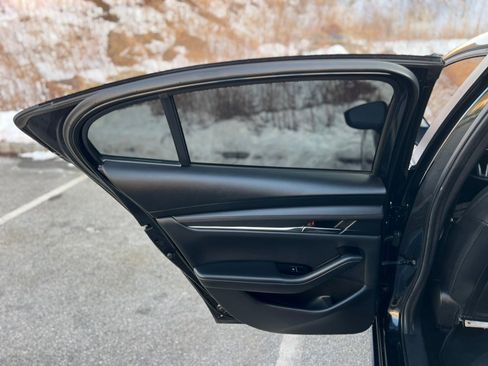 Used 2020 MAZDA MAZDA3 AWD Sedan w/ Preferred Package image 31