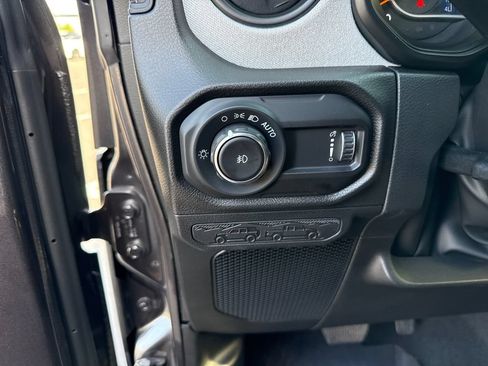 Used 2026 Jeep Wrangler Unlimited Sport AWD/4WD image 14