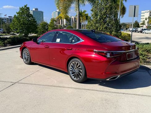 New 2025 Lexus ES 350 Ultra Luxury image 2