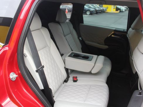 Used 2022 Mitsubishi Outlander SEL image 17