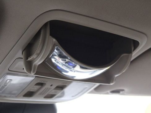 Used 2015 Honda Odyssey Touring image 49