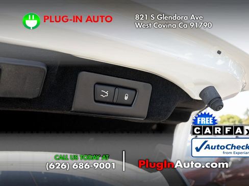 Used 2017 Maserati Ghibli w/ Luxury Package image 13