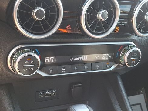 Used 2021 Nissan Sentra SV FWD image 15