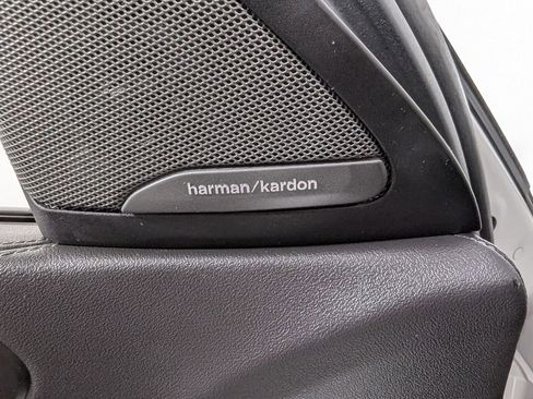 Certified 2024 BMW X6 xDrive40i w/ Premium Package image 16