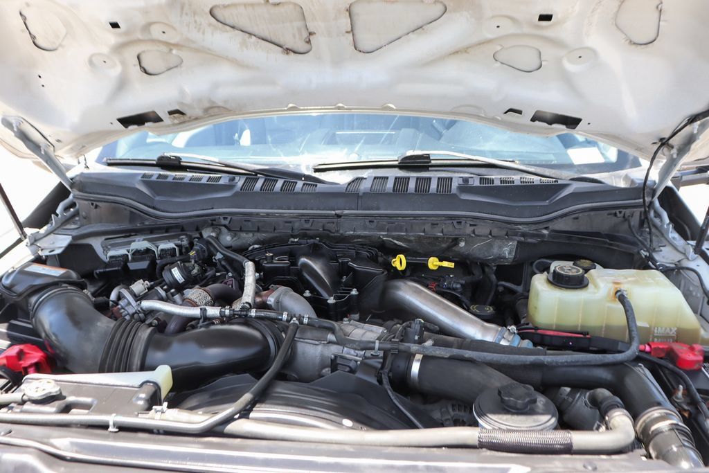 Used 2019 Ford F550 2WD Crew Cab Super Duty image 12