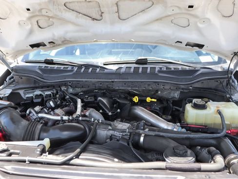 Used 2019 Ford F550 2WD Crew Cab Super Duty image 12