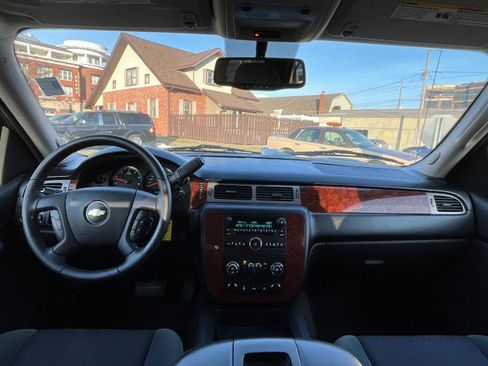Used 2009 Chevrolet Avalanche LT w/ Convenience Package #1 image 10