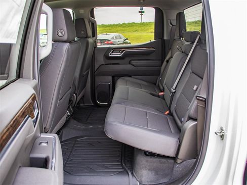 New 2026 GMC Sierra 1500 Elevation image 18