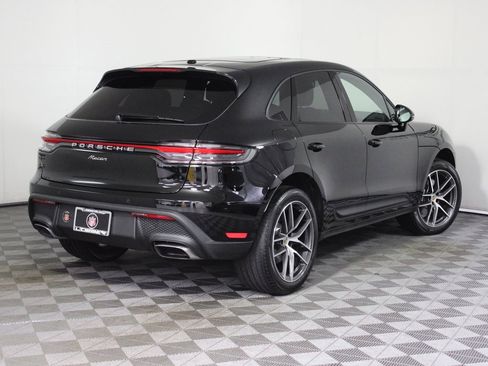 Used 2025 Porsche Macan image 7