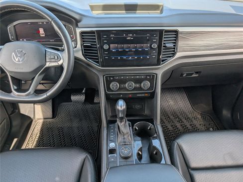 Used 2022 Volkswagen Atlas Cross Sport SE AWD/4WD image 18