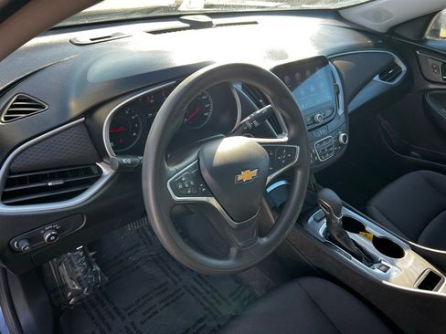 Used 2024 Chevrolet Malibu LT image 24