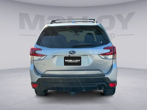 Used 2022 Subaru Forester Premium AWD/4WD image 4