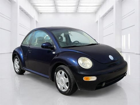Used 2002 Volkswagen Beetle GLS FWD image 1