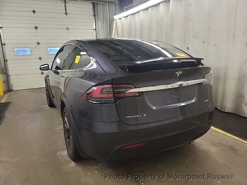 Used 2018 Tesla Model X 100D image 2