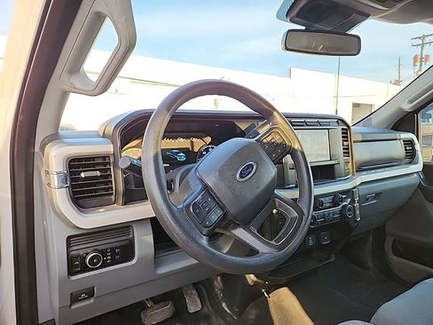 Used 2023 Ford F250 XLT AWD/4WD image 13