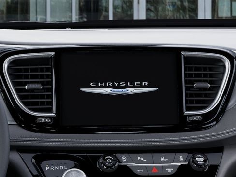New 2026 Chrysler Pacifica Limited w/ S Appearance Package FWD image 18