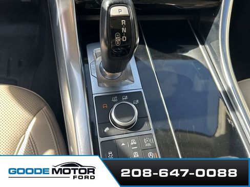 Used 2016 Land Rover Range Rover Sport HSE image 10