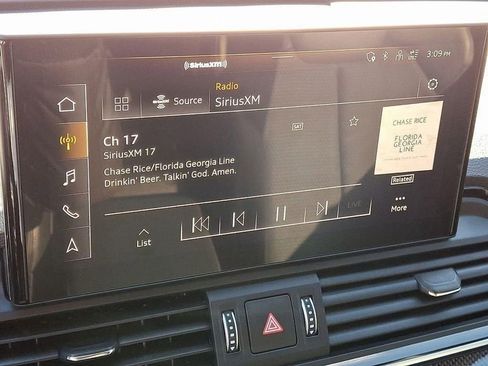 Used 2022 Audi SQ5 Premium image 18