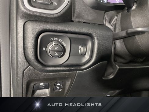 Used 2021 RAM 1500 Big Horn AWD/4WD image 26