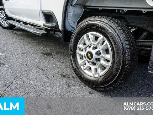 Used 2025 Chevrolet Silverado 2500 LT w/ Convenience Package AWD/4WD image 16
