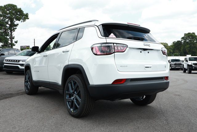 New 2026 Jeep Compass Latitude AWD/4WD image 8