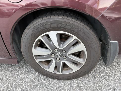 Used 2014 Honda Odyssey Touring image 7