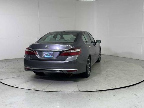 Used 2017 Honda Accord EX-L image 2