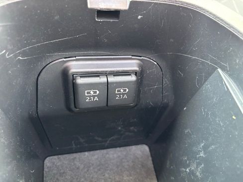 Used 2019 Toyota RAV4 XLE w/ Convenience Package AWD/4WD image 28