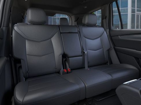 New 2025 Cadillac XT6 Luxury FWD image 17