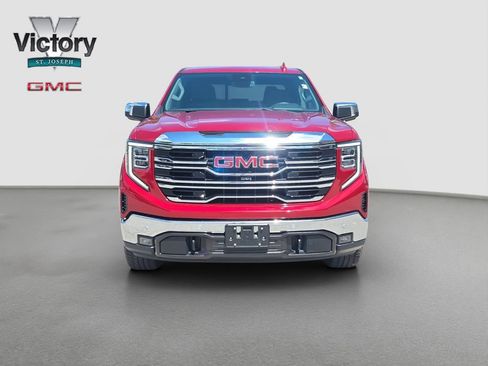 Used 2025 GMC Sierra 1500 SLT w/ SLT Premium Plus Package AWD/4WD image 2
