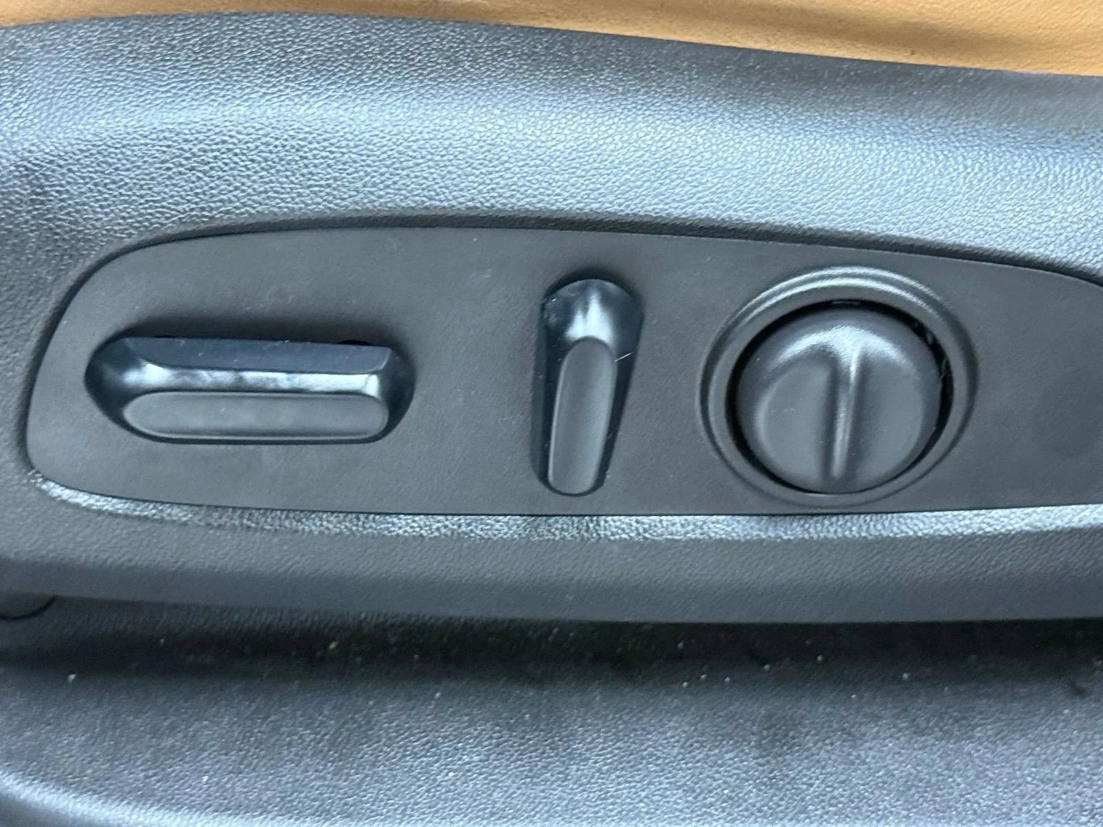 Used 2018 Buick Enclave Premium FWD image 28
