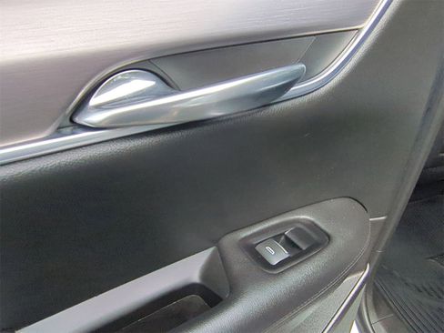 Certified 2018 Cadillac XT5 Luxury w/ Driver Awareness Package image 21