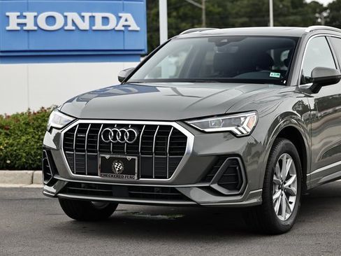 Used 2024 Audi Q3 2.0T Premium image 2