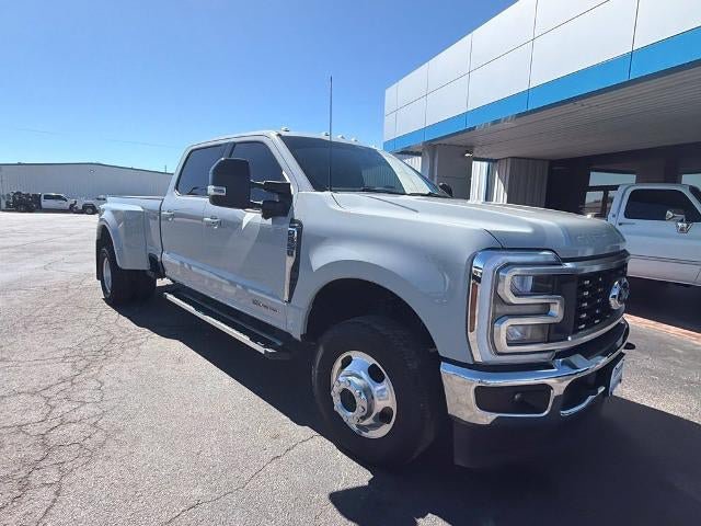 Used 2026 Ford F350 Lariat AWD/4WD image 2