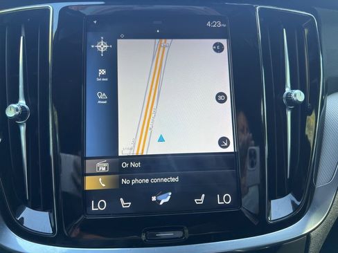 Used 2019 Volvo S60 T6 R-Design image 33