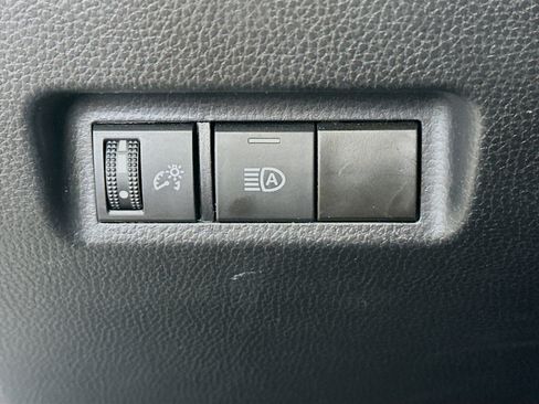 Used 2023 Toyota RAV4 XLE FWD image 12