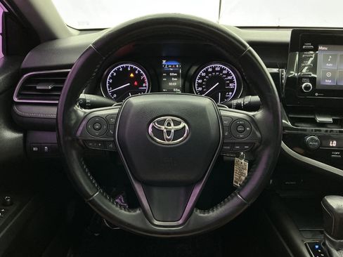 Used 2021 Toyota Camry SE FWD image 30
