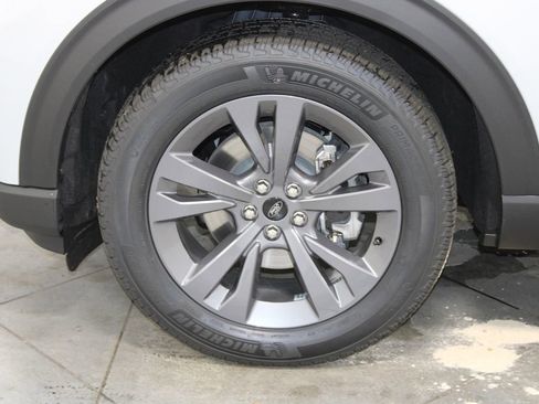 New 2026 Ford Explorer Active image 18